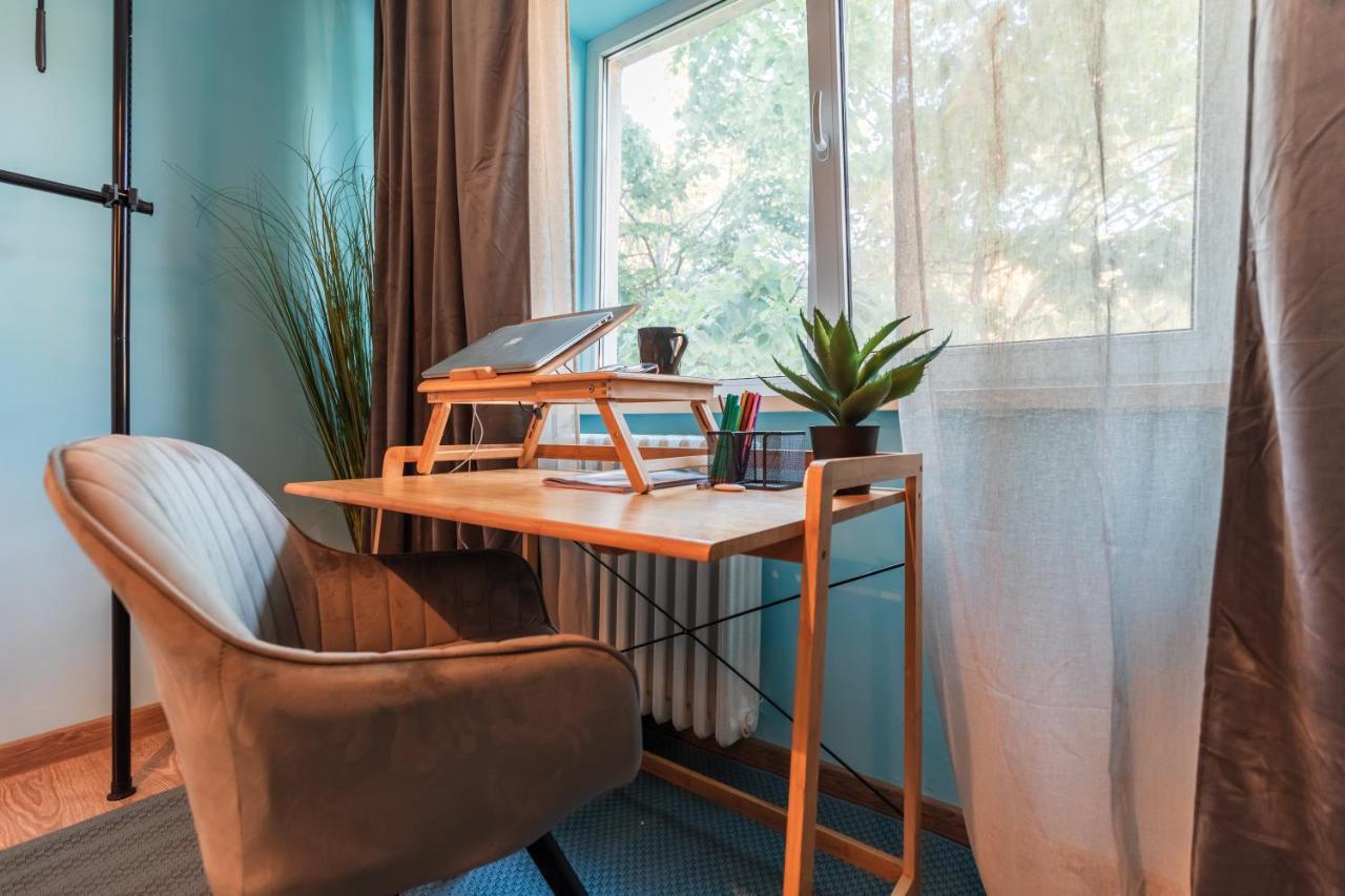 Jungle Apartment 15 Min Walk To Beach & Downtown Constanţa Eksteriør billede